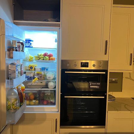 3 Bed Rooms Vip Family House 都柏林 外观 照片