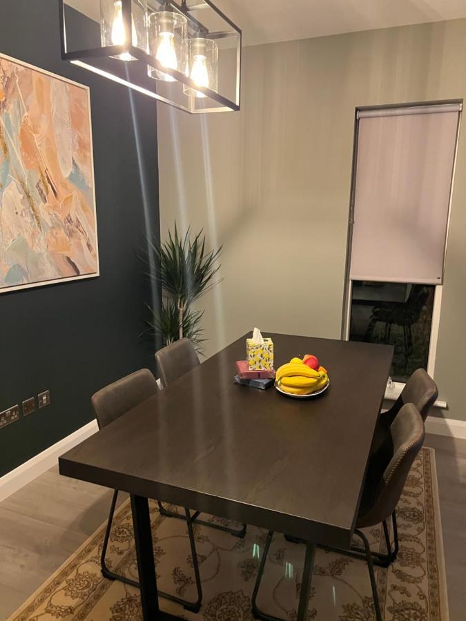 3 Bed Rooms Vip Family House 都柏林 外观 照片